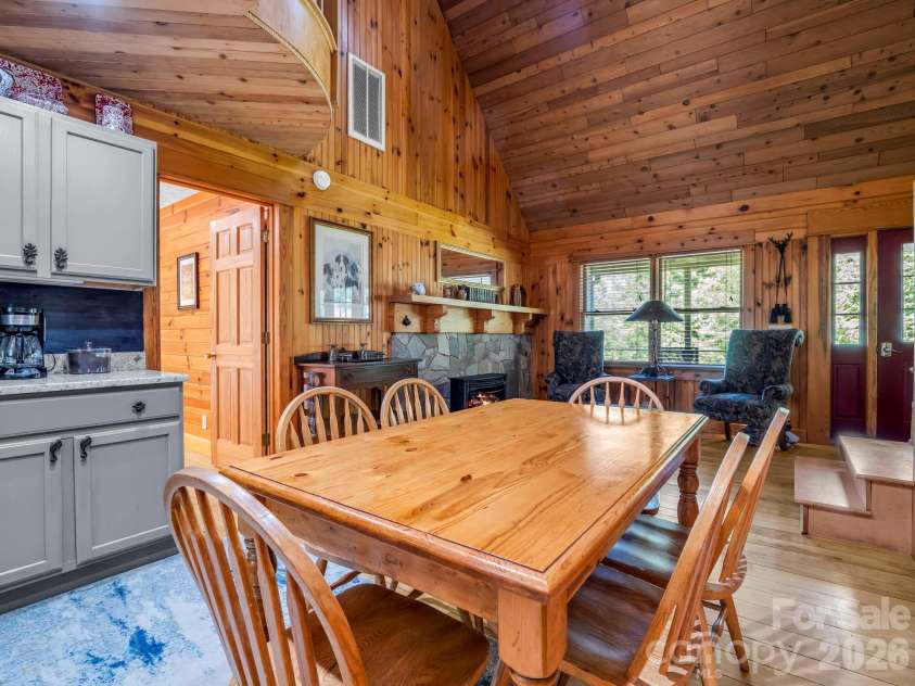382 First Broad Drive, Bostic, NC 28018.  MLS# CAR4403241, YatesRealty ID 15777. Eat in Kitchen