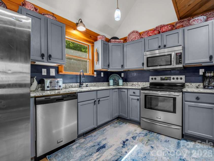 382 First Broad Drive, Bostic, NC 28018.  MLS# CAR4403241, YatesRealty ID 15777. Kitchen