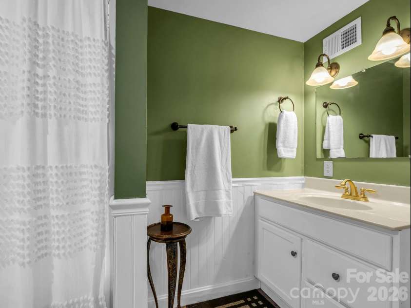 382 First Broad Drive, Bostic, NC 28018.  MLS# CAR4403241, YatesRealty ID 15777. Lower Level Bath