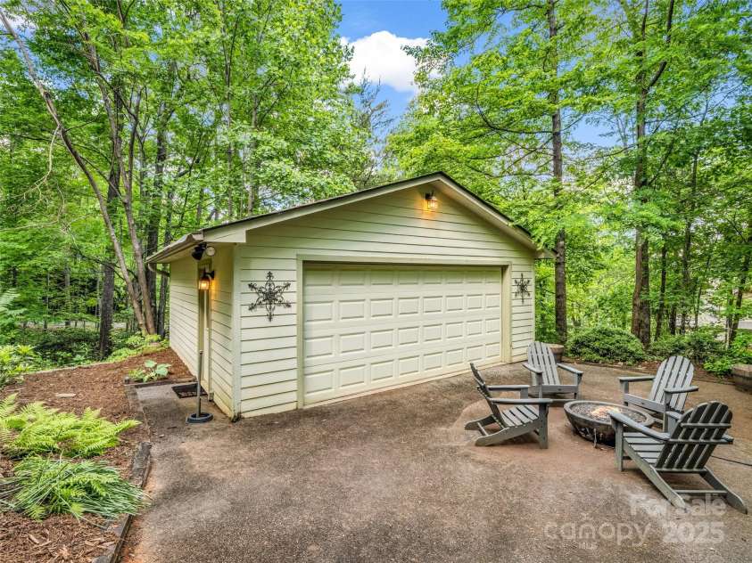 123 Hummingbird Court, Lake Lure, NC 28746.  MLS# CAR4256540, YatesRealty ID 15778. 