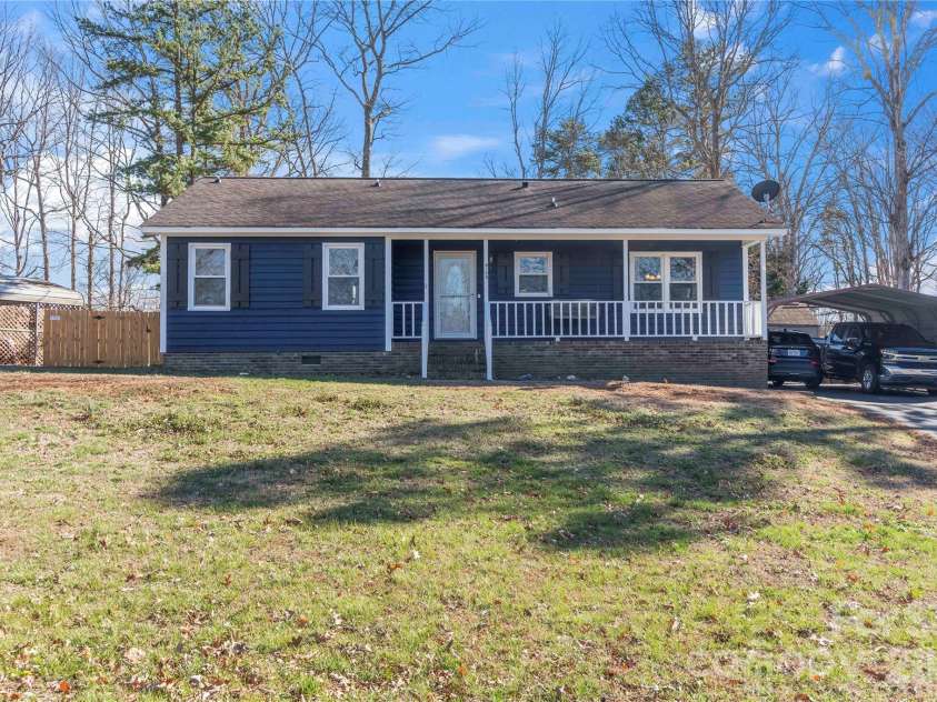8105 Marcus Lane, Indian Trail, NC 28079.  MLS# CAR4350700, YatesRealty ID 15778. 