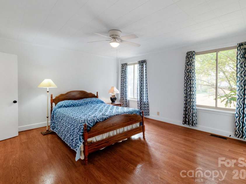 415 Magnolia Drive, Monroe, NC 28112.  MLS# CAR4324783, YatesRealty ID 15781. 