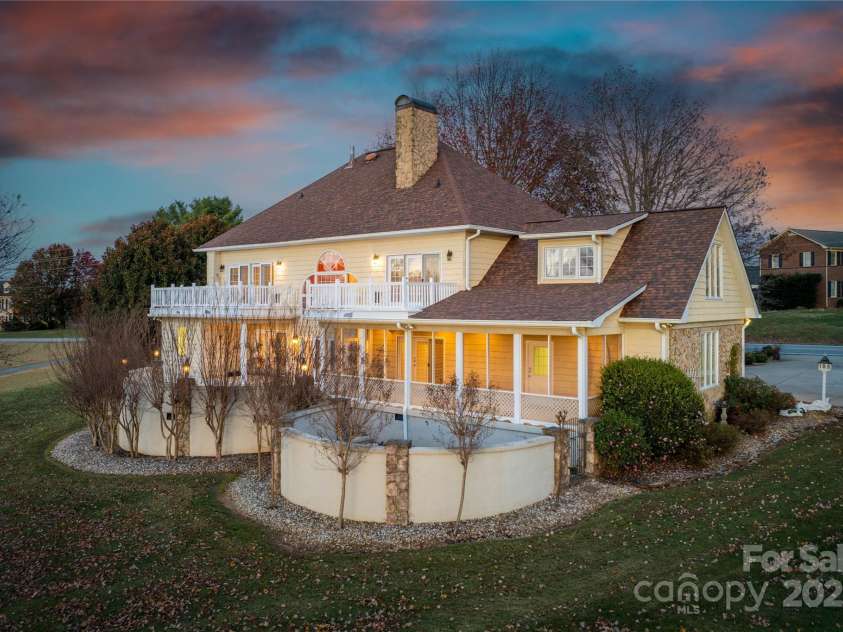 10 Meandering Way, Granite Falls, NC 28630.  MLS# CAR4313570, YatesRealty ID 15782. 