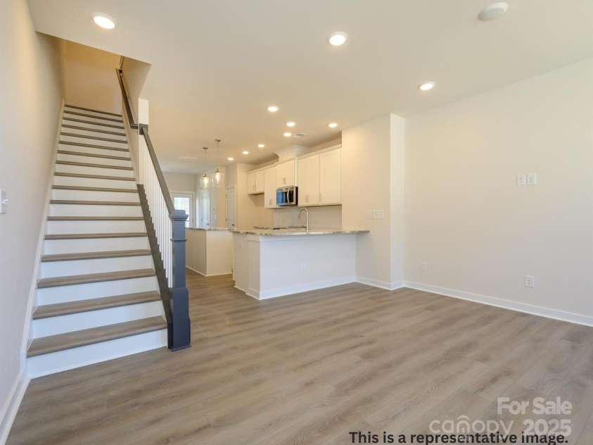 1116 Bismuth Lane, Charlotte, NC 28211.  MLS# CAR4253697, YatesRealty ID 15782. 