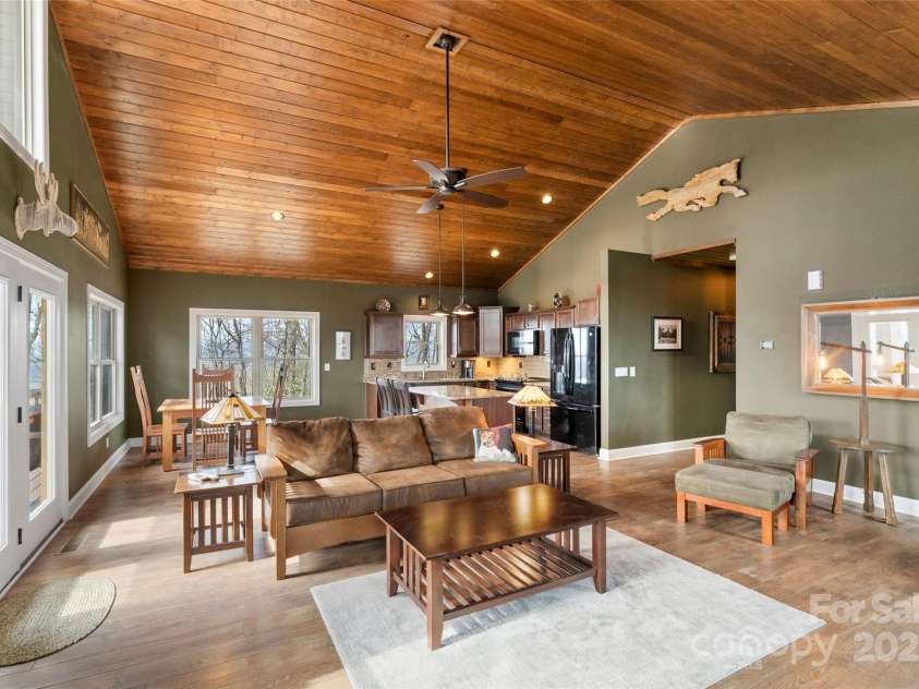 138 Appalachian Village Road, Asheville, NC 28804.  MLS# CAR4238974, YatesRealty ID 15784. 