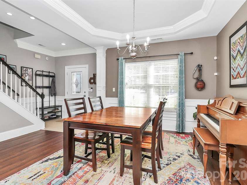 7923 Mossycup Drive, Charlotte, NC 28215.  MLS# CAR4373937, YatesRealty ID 15784. 