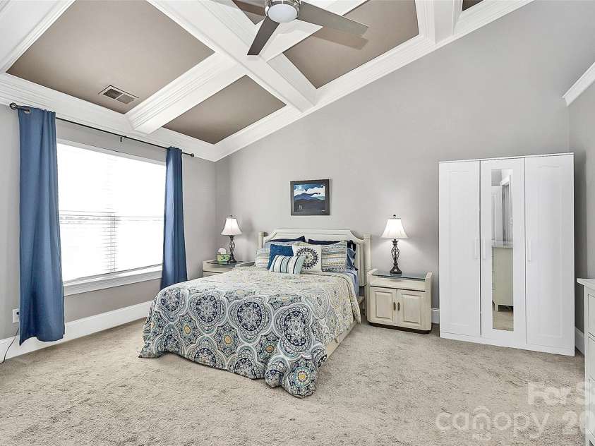 7923 Mossycup Drive, Charlotte, NC 28215.  MLS# CAR4373937, YatesRealty ID 15784. 