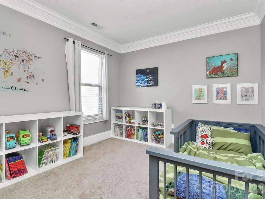 7923 Mossycup Drive, Charlotte, NC 28215.  MLS# CAR4373937, YatesRealty ID 15784. 