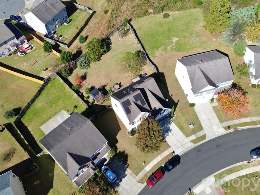 7923 Mossycup Drive, Charlotte, NC 28215.  MLS# CAR4373937, YatesRealty ID 15784. 