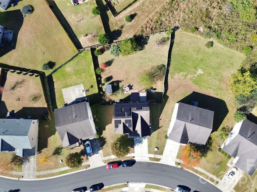 7923 Mossycup Drive, Charlotte, NC 28215.  MLS# CAR4373937, YatesRealty ID 15784. 
