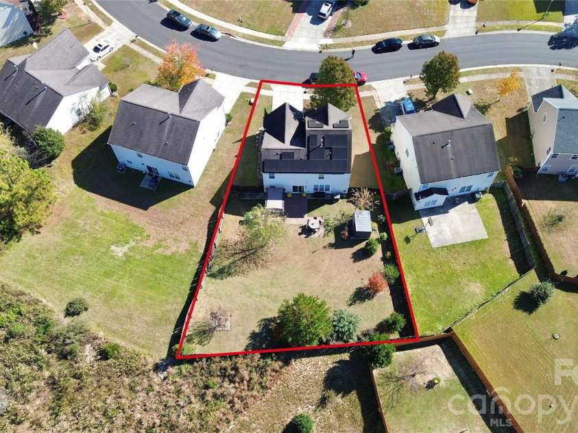 7923 Mossycup Drive, Charlotte, NC 28215.  MLS# CAR4373937, YatesRealty ID 15784. 