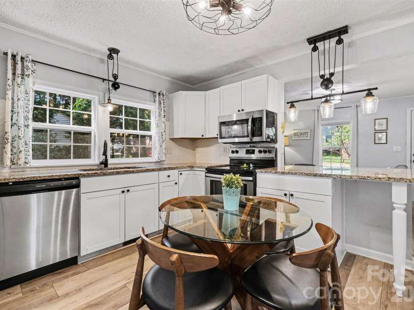 118 Thomas Fite Street, Belmont, NC 28012.  MLS# CAR4369167, YatesRealty ID 15785. 