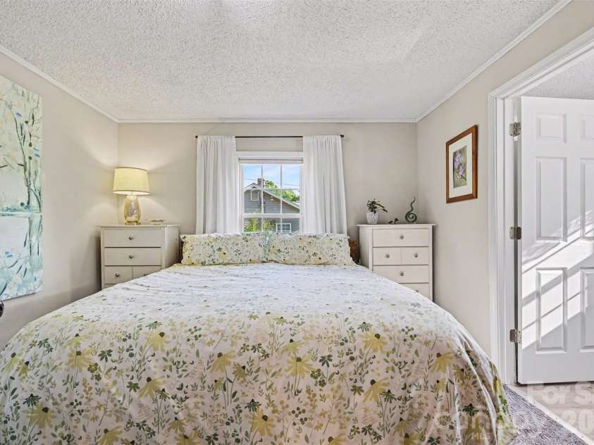 118 Thomas Fite Street, Belmont, NC 28012.  MLS# CAR4369167, YatesRealty ID 15785. 