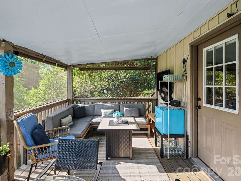 118 Thomas Fite Street, Belmont, NC 28012.  MLS# CAR4369167, YatesRealty ID 15785. 
