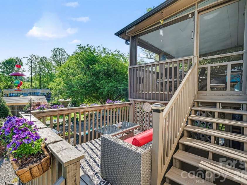 118 Thomas Fite Street, Belmont, NC 28012.  MLS# CAR4369167, YatesRealty ID 15785. 