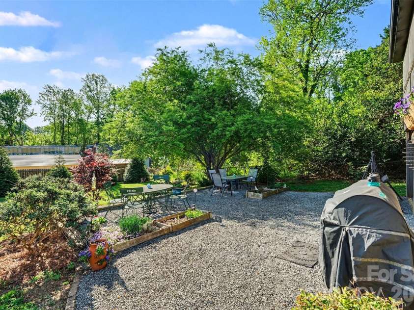 118 Thomas Fite Street, Belmont, NC 28012.  MLS# CAR4369167, YatesRealty ID 15785. 