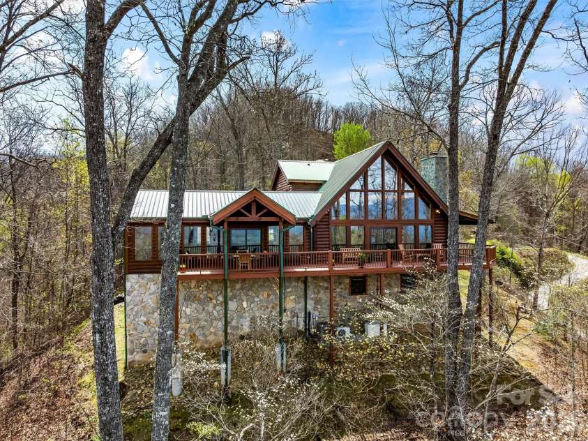 1299 Black Forest Drive, Bryson City, NC 28713.  MLS# CAR4369863, YatesRealty ID 15786. 