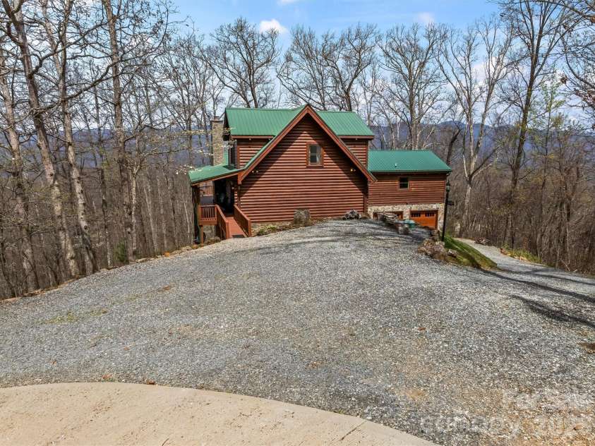 1299 Black Forest Drive, Bryson City, NC 28713.  MLS# CAR4369863, YatesRealty ID 15786. 
