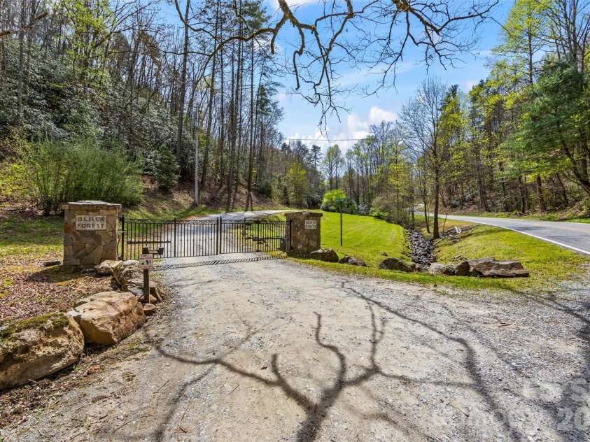 1299 Black Forest Drive, Bryson City, NC 28713.  MLS# CAR4369863, YatesRealty ID 15786. 