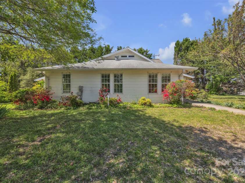 8974, 8972 & 8970 NC 90 Highway, Stony Point, NC 28678.  MLS# CAR4242956, YatesRealty ID 15788. 