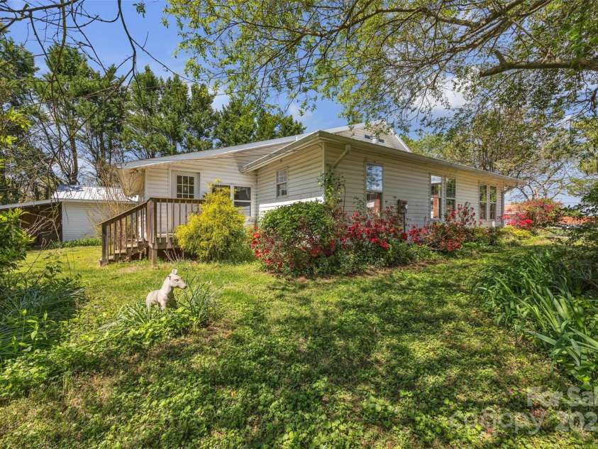 8974, 8972 & 8970 NC 90 Highway, Stony Point, NC 28678.  MLS# CAR4242956, YatesRealty ID 15788. 