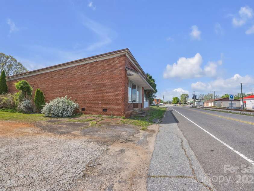 8974, 8972 & 8970 NC 90 Highway, Stony Point, NC 28678.  MLS# CAR4242956, YatesRealty ID 15788. 