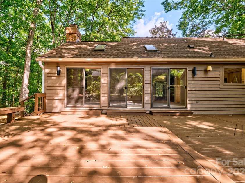 46 Timberidge Drive, Lake Wylie, SC 29710.  MLS# CAR4257088, YatesRealty ID 15789. 