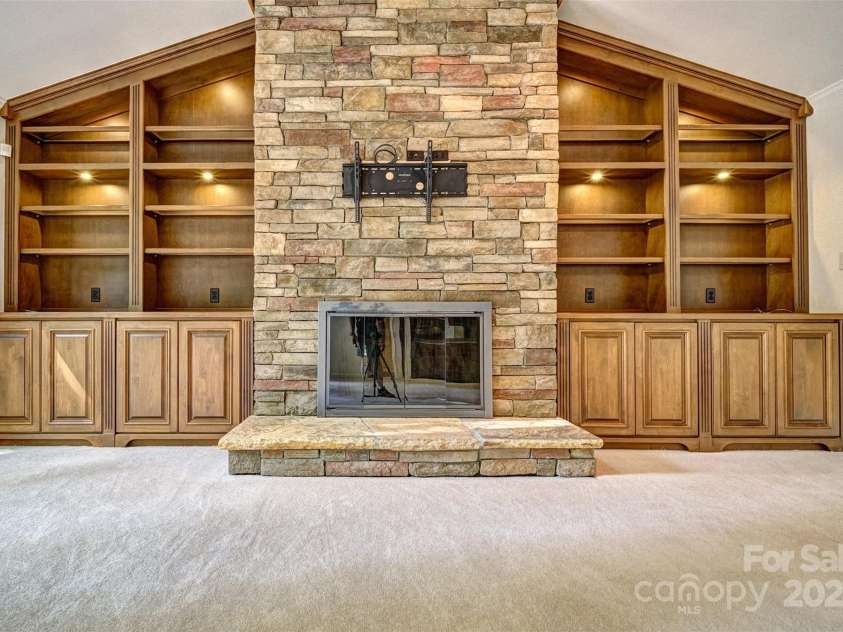 46 Timberidge Drive, Lake Wylie, SC 29710.  MLS# CAR4257088, YatesRealty ID 15789. 