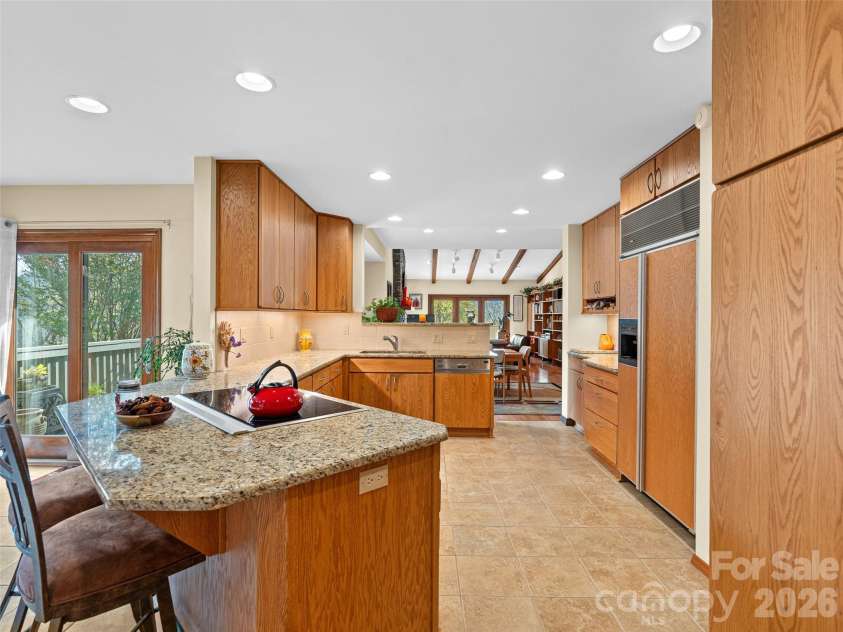 80 Stony Ridge, Asheville, NC 28804.  MLS# CAR4321949, YatesRealty ID 15789. 