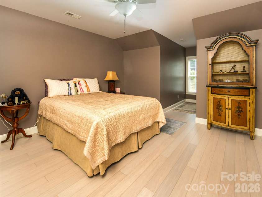 26 Black Horse Run, Biltmore Lake, NC 28715.  MLS# CAR4387544, YatesRealty ID 15790. 