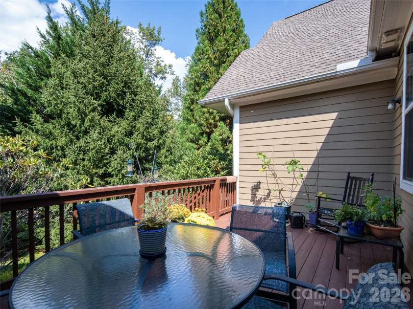 26 Black Horse Run, Biltmore Lake, NC 28715.  MLS# CAR4387544, YatesRealty ID 15790. 
