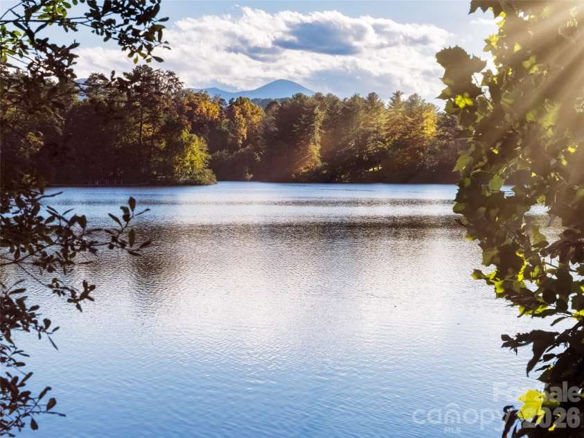 26 Black Horse Run, Biltmore Lake, NC 28715.  MLS# CAR4387544, YatesRealty ID 15790. 