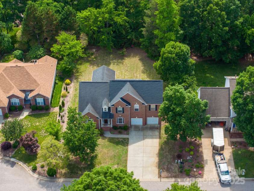 1465 Porters Court, Concord, NC 28025.  MLS# CAR4255196, YatesRealty ID 15791. 