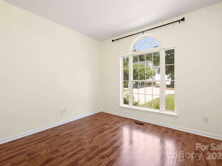 1465 Porters Court, Concord, NC 28025.  MLS# CAR4255196, YatesRealty ID 15791. 