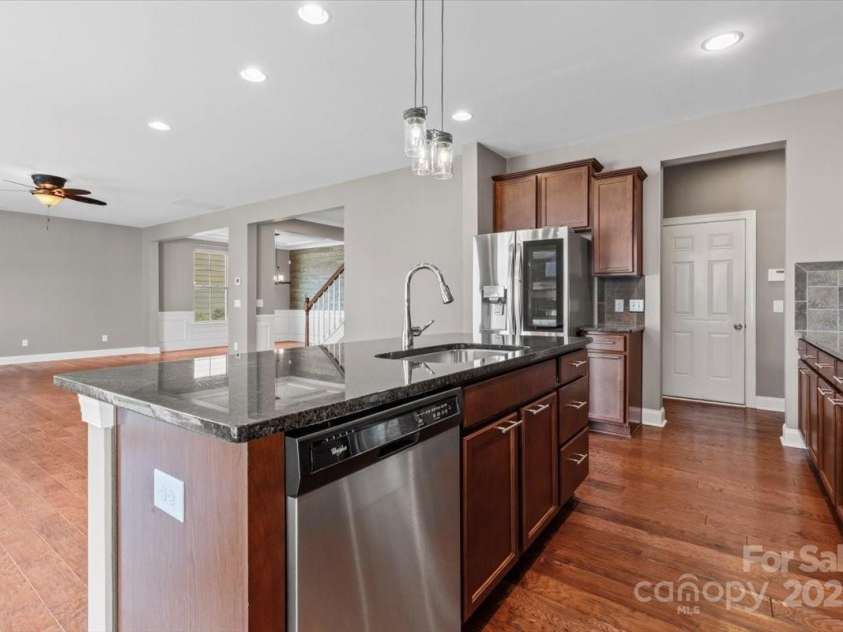 112 Artisan Court, Mooresville, NC 28117.  MLS# CAR4261386, YatesRealty ID 15792. 