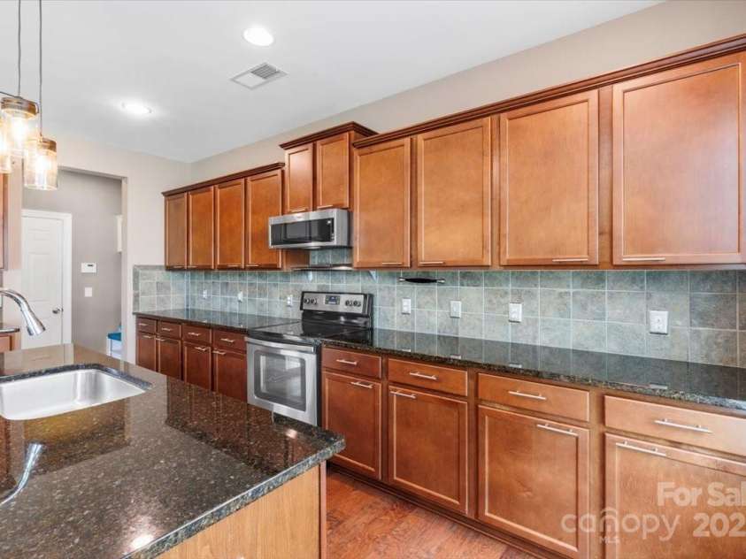 112 Artisan Court, Mooresville, NC 28117.  MLS# CAR4261386, YatesRealty ID 15792. 