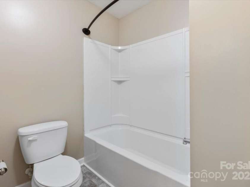 112 Artisan Court, Mooresville, NC 28117.  MLS# CAR4261386, YatesRealty ID 15792. 