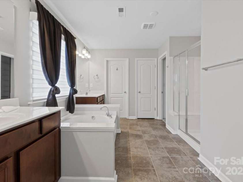 112 Artisan Court, Mooresville, NC 28117.  MLS# CAR4261386, YatesRealty ID 15792. 