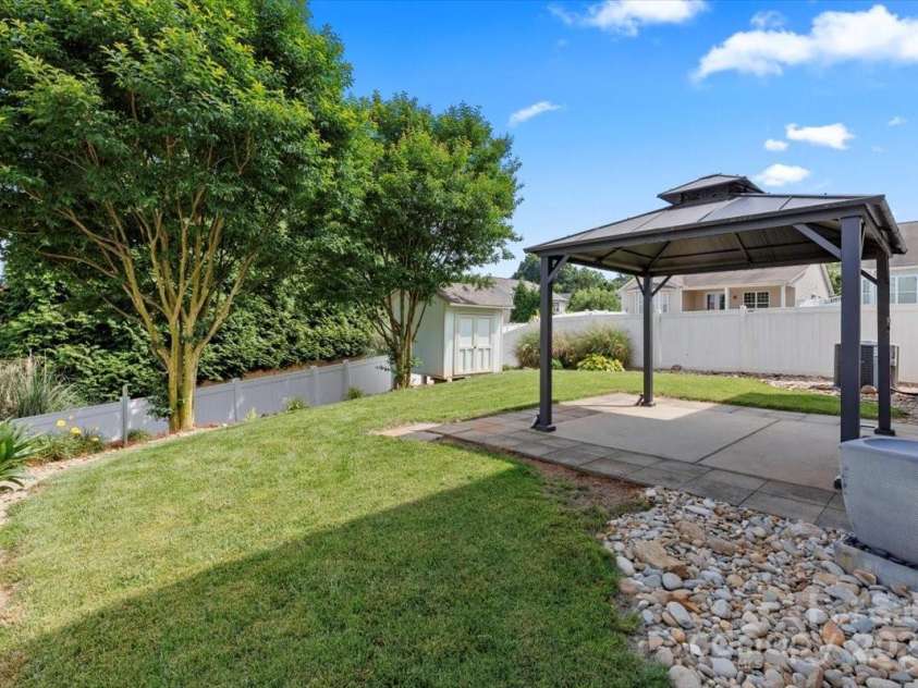 112 Artisan Court, Mooresville, NC 28117.  MLS# CAR4261386, YatesRealty ID 15792. 