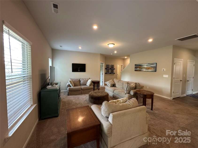 348 Ox Bow Circle, Mount Holly, NC 28120.  MLS# CAR4256386, YatesRealty ID 15794. 