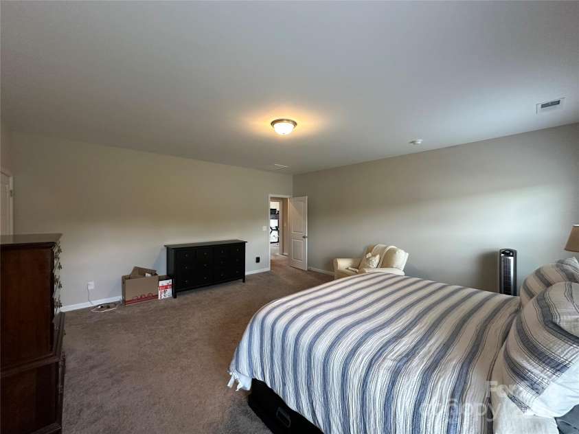 348 Ox Bow Circle, Mount Holly, NC 28120.  MLS# CAR4256386, YatesRealty ID 15794. 