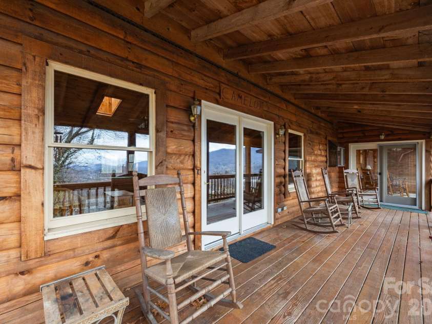 75 Red Oak Lane, Waynesville, NC 28786.  MLS# CAR4326440, YatesRealty ID 15794. 