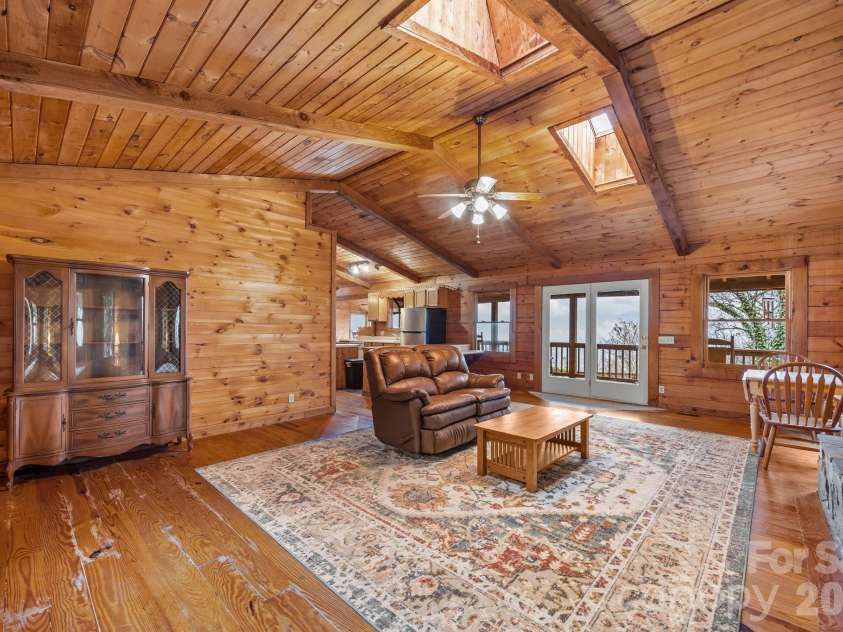 75 Red Oak Lane, Waynesville, NC 28786.  MLS# CAR4326440, YatesRealty ID 15794. 