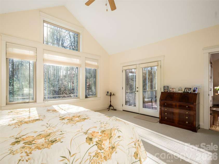 123 Orvis Stone Circle, Biltmore Lake, NC 28715.  MLS# CAR4333443, YatesRealty ID 15795. 