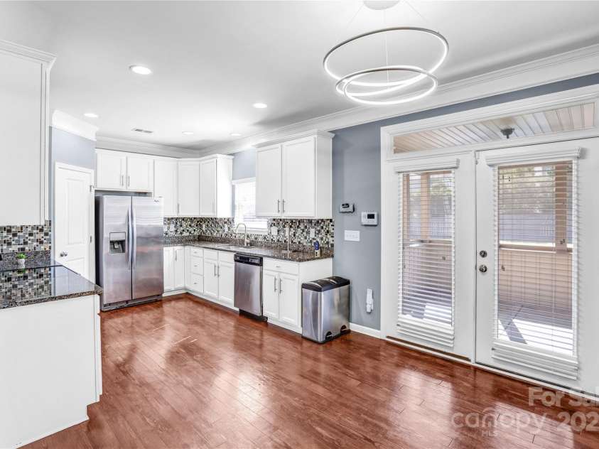 3010 Berry Creek Road, Charlotte, NC 28214.  MLS# CAR4242892, YatesRealty ID 15795. 