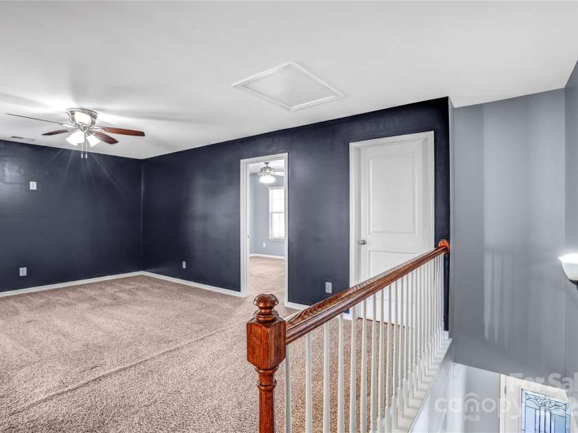 3010 Berry Creek Road, Charlotte, NC 28214.  MLS# CAR4242892, YatesRealty ID 15795. 