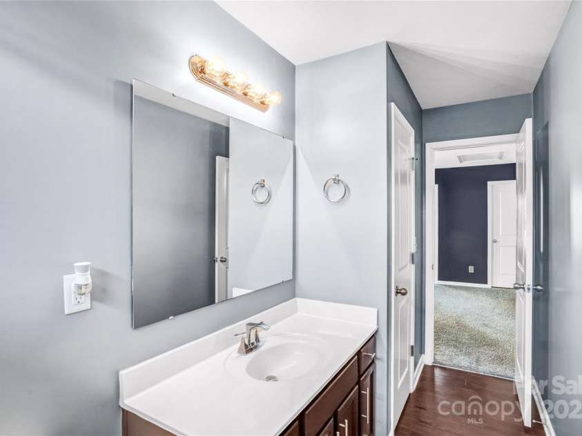 3010 Berry Creek Road, Charlotte, NC 28214.  MLS# CAR4242892, YatesRealty ID 15795. 