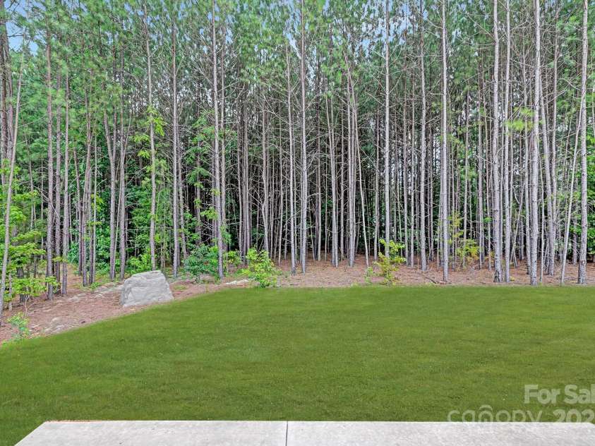 700 Sunset Pointe Drive, Salisbury, NC 28146.  MLS# CAR4240094, YatesRealty ID 15796. 