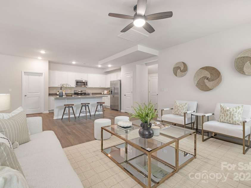 700 Sunset Pointe Drive, Salisbury, NC 28146.  MLS# CAR4240094, YatesRealty ID 15796. 