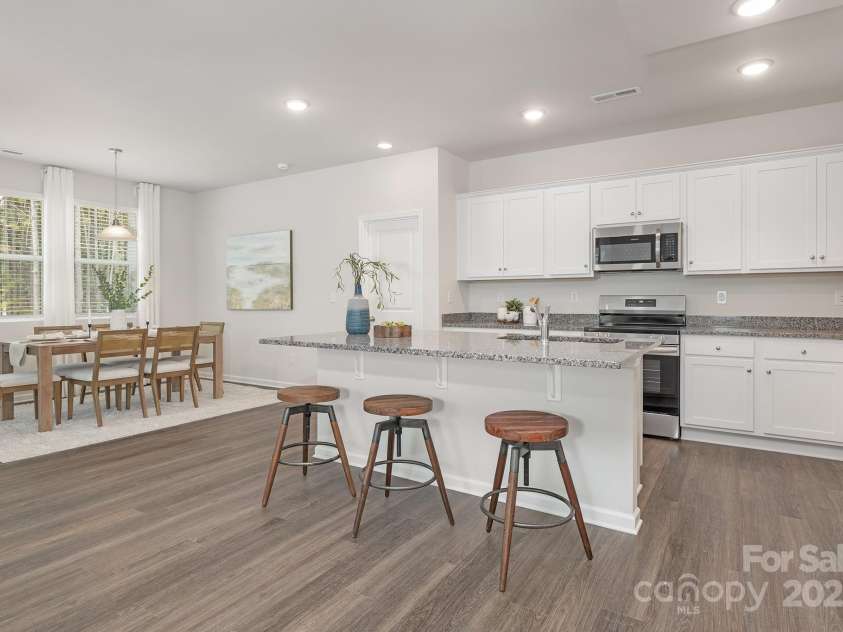 700 Sunset Pointe Drive, Salisbury, NC 28146.  MLS# CAR4240094, YatesRealty ID 15796. 